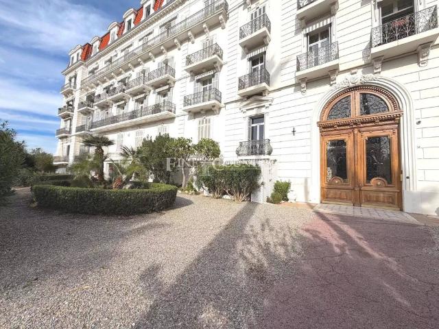 Appartement de luxe 2 chambres en vente à Cannes, Provence Alpes Côte d'Azur