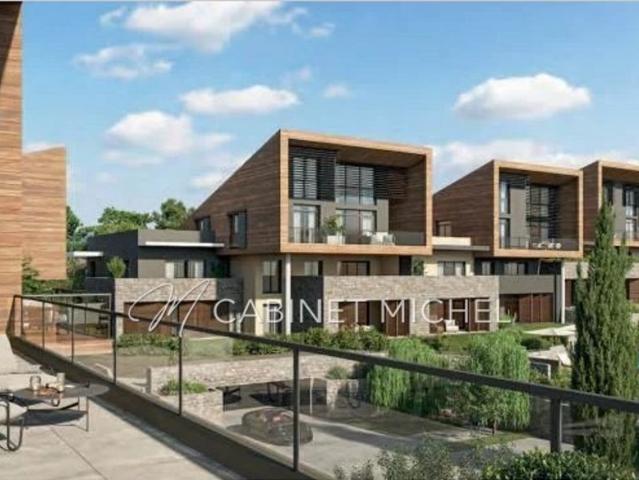 Appartement de luxe 2 chambres en vente à Châteauneuf Grasse, France