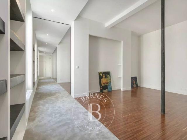 Appartement de luxe 2 chambres en vente à Chatelet les Halles, Louvre Tuileries, Palais Royal, France