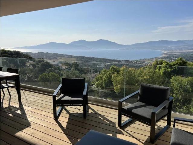 Appartement de luxe 2 chambres en vente à Grosseto Prugna, Corse