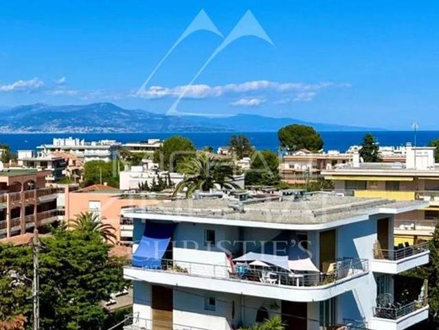 Appartement de 2 chambres de luxe en vente à Antibes, France