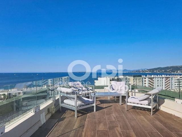 Appartement de luxe 2 chambres en vente à Juan les Pins, Provence Alpes Côte d'Azur