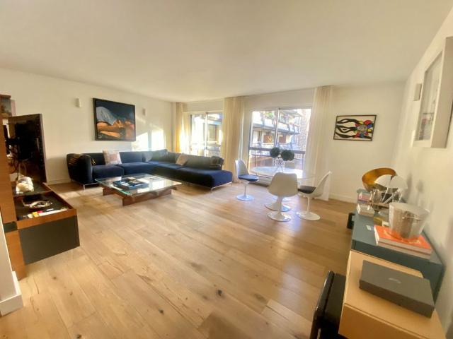 Appartement de luxe 2 chambres en vente à La Muette, Auteuil, Porte Dauphine, France