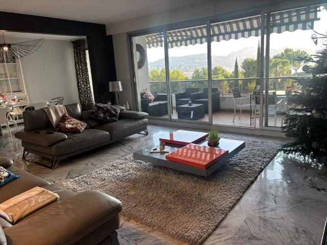 Appartement de luxe 2 chambres en vente à Marseille, Provence Alpes Côte d'Azur