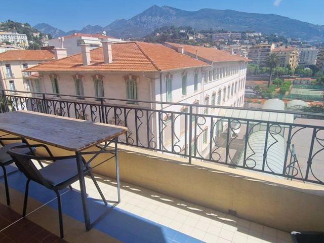 Appartement de luxe 2 chambres en vente à Menton, France