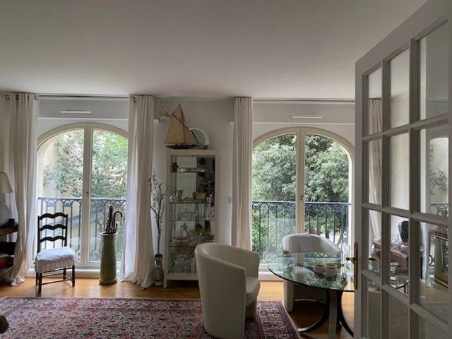 Appartement de luxe 2 chambres en vente à Monceau, Courcelles, Ternes, Paris, Île de France