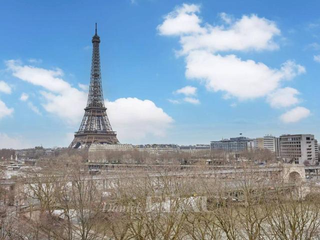 Appartement de luxe 2 chambres en vente à Motte Picquet, Commerce, Necker, Paris, Île de France