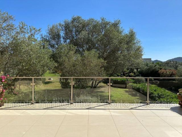 Appartement de luxe 2 chambres en vente à Porto Vecchio, Corse
