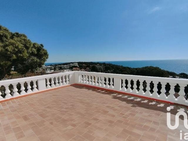 Appartement de luxe 2 chambres en vente à Roquebrune Cap Martin, Provence Alpes Côte d'Azur