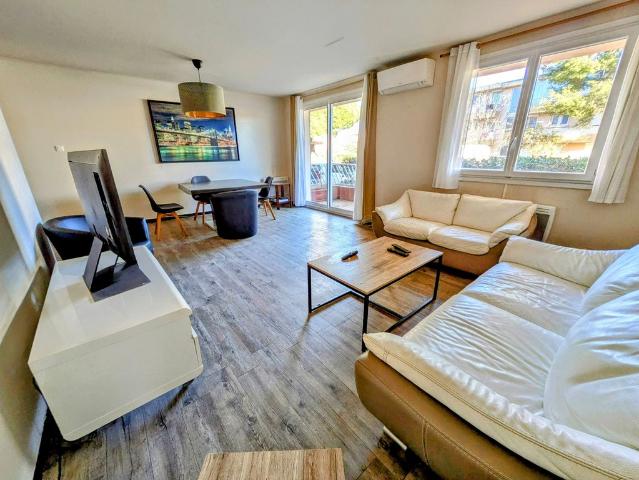 Appartement de luxe 2 chambres en vente à Sanary sur Mer, France