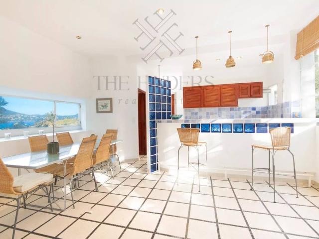 Appartement de luxe 2 chambres en vente à Saint Tropez, France