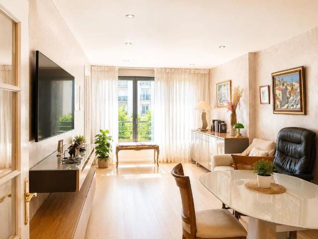 Appartement de luxe 2 chambres en vente à Saint Maur des Fossés, Île de France