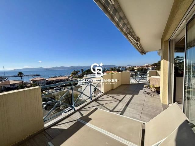 Appartement de luxe 2 chambres en vente à Saint Raphaël, France