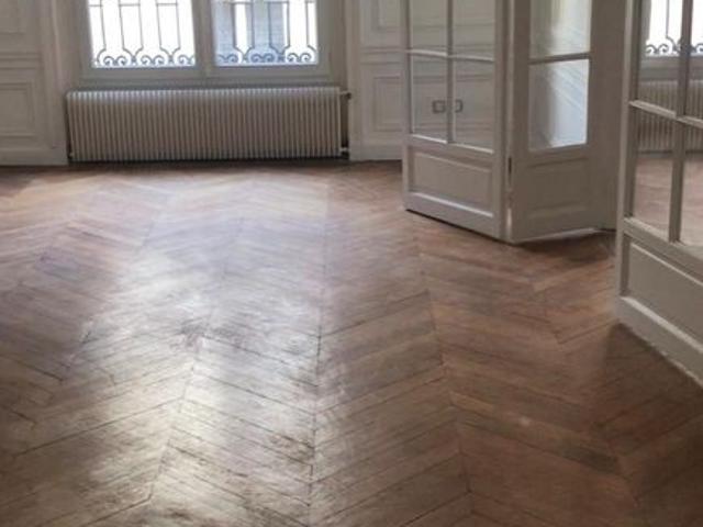 Appartement de luxe 3 chambres en location à Monceau, Courcelles, Ternes, France