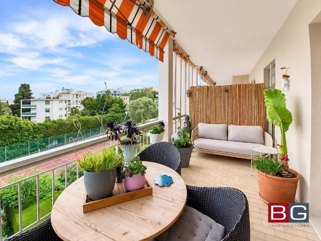 Appartement de luxe 3 chambres en vente à Antibes, Provence Alpes Côte d'Azur