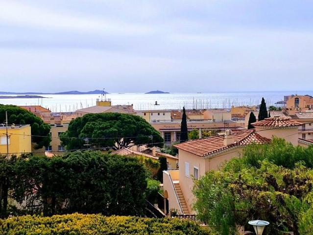 Appartement de luxe 3 chambres en vente à Bandol, Provence Alpes Côte d'Azur