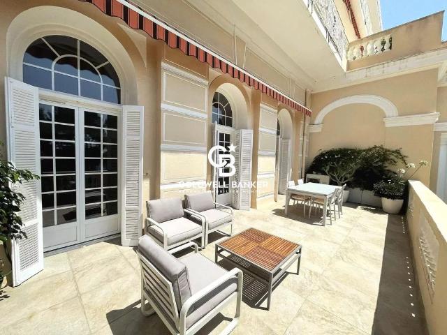 Appartement de luxe 3 chambres en vente à Hyères, France