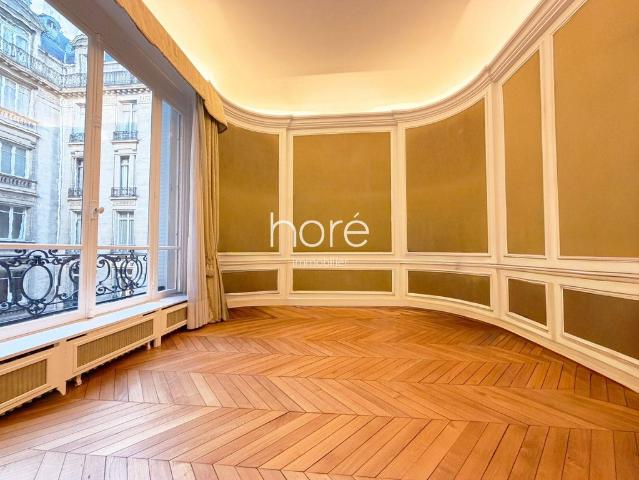 Appartement de 3 chambres de luxe en vente à Monceau, Courcelles, Ternes, France