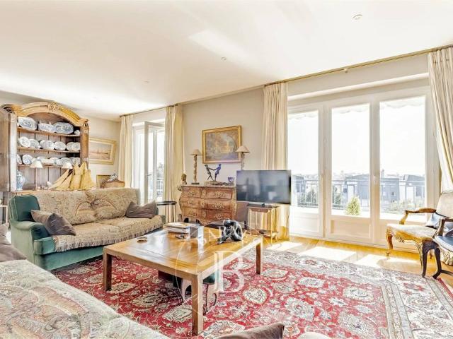 Appartement de luxe 3 chambres en vente à Le Bouscat, France