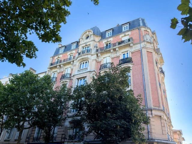 Appartement de luxe 3 chambres en vente à Le Raincy, France