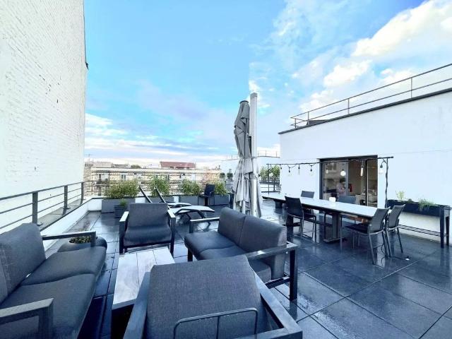 Appartement de luxe 3 chambres en vente à Levallois Perret, France
