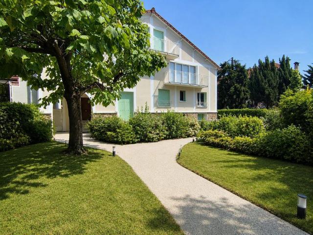 Appartement de luxe 3 chambres en vente à Maisons Alfort, France