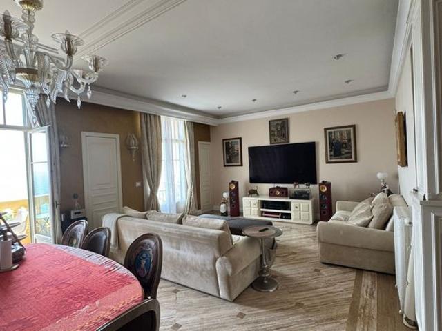 Appartement de luxe 3 chambres en vente à Menton, Provence Alpes Côte d'Azur