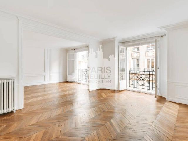 Appartement de luxe 3 chambres en vente à Monceau, Courcelles, Ternes, France