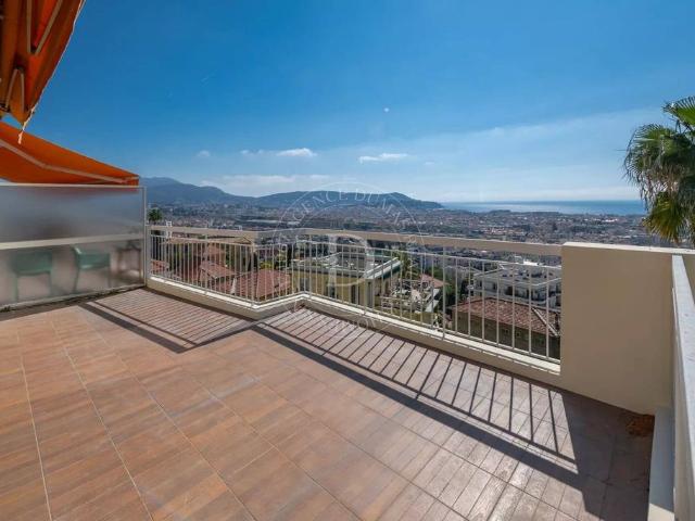 Appartement de luxe 3 chambres en vente à Nice, France
