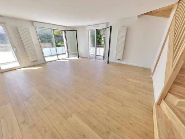 Appartement de luxe 3 chambres en vente à Plougonvelin, France