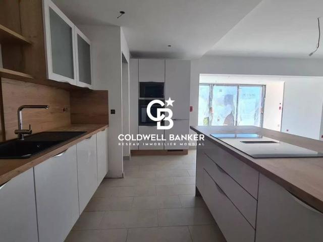 Appartement de luxe de 3 chambres en vente à Roquebrune sur Argens, Provence Alpes Côte d'Azur