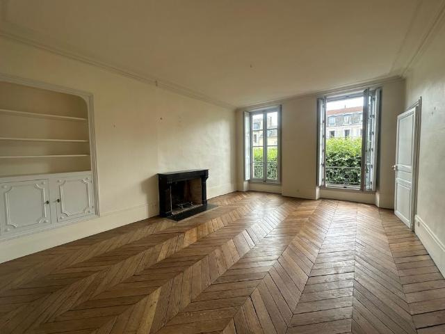 Appartement de luxe 4 chambres en location à Versailles, France