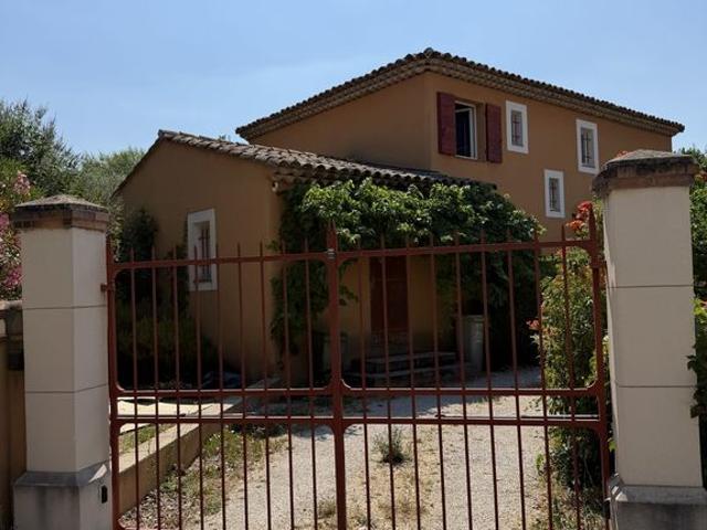 Appartement de luxe 4 chambres en location à Bouc Bel Air, Provence Alpes Côte d'Azur