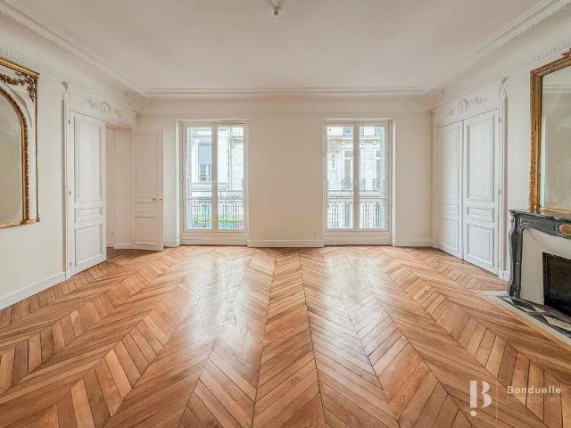Appartement de luxe 4 chambres en location à Champs Elysées, Madeleine, Triangle d’or, France