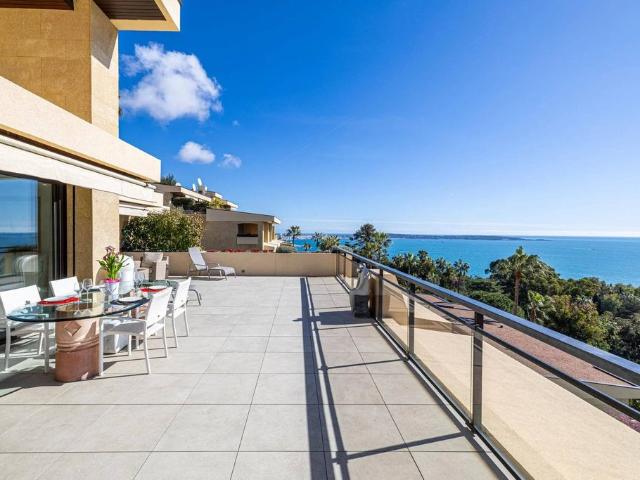 Appartement de luxe 4 chambres en vente à Cannes, France