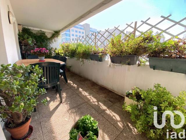 Appartement de luxe 4 chambres en vente à Courbevoie, France