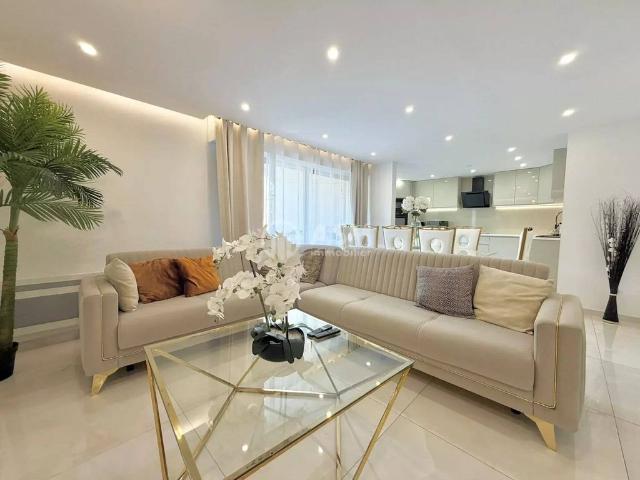 Appartement de luxe 4 chambres en vente à Courbevoie, Île de France