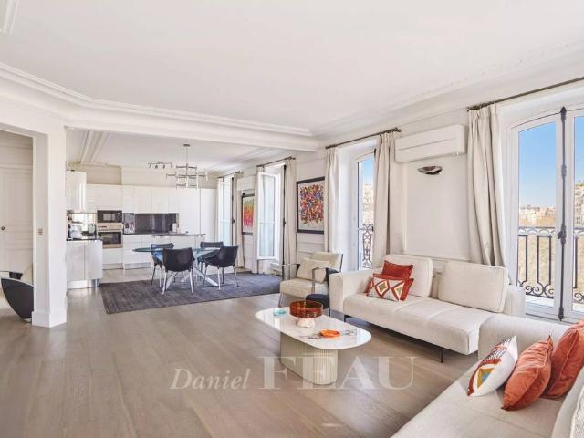 Appartement de luxe 4 chambres en vente à Monceau, Courcelles, Ternes, Paris, Île de France