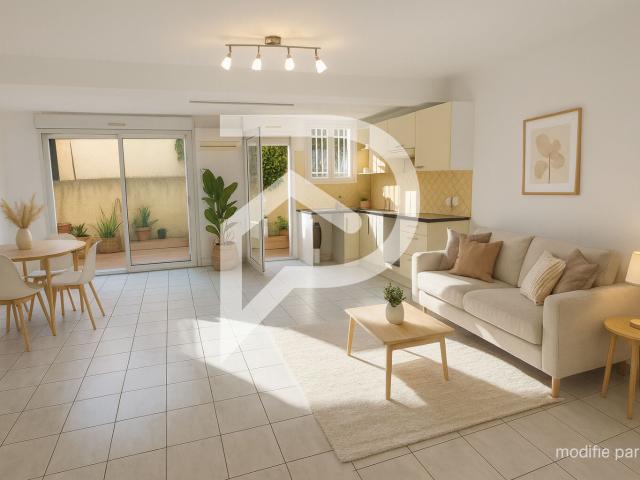 Appartement de plain pied, 2 places de parking