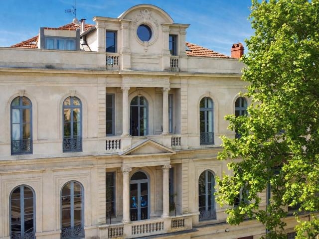 Appartement de prestige 144 m², Immeuble historique, Centr. 144m² Nîmes