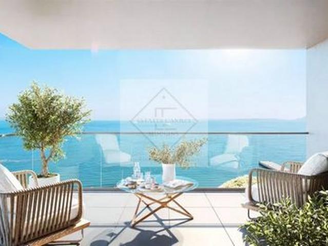 Juan les Pins – appartement neuf en première ligne face à la mer