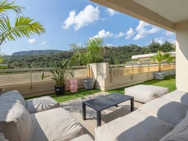 Appartement de prestige à vendre sur Mandelieu La Napoule