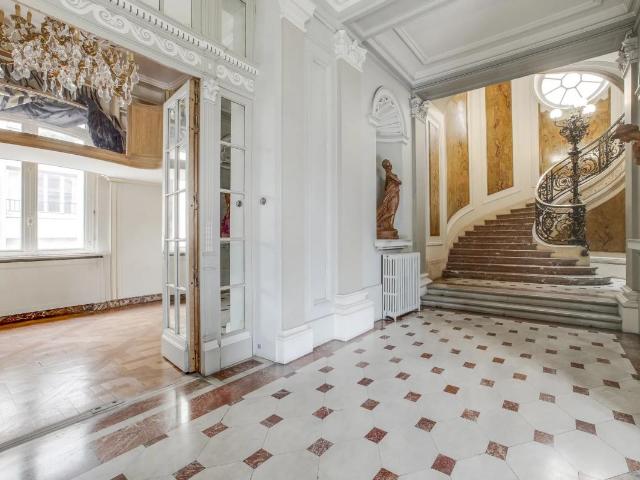 Appartement de prestige avec jardin 227m² Avenue Foch 75016