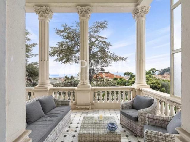 APPARTEMENT DE PRESTIGE AVEC JARDIN VUE MER PROCHE FRANCK PILATTE ET MER