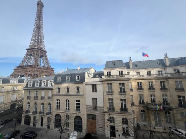 Appartement de prestige avec vue Tour Eiffel à Paris 7ème !