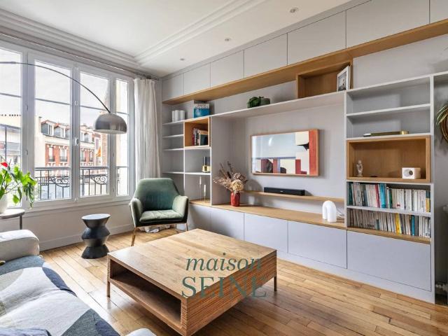 Appartement de prestige de 72 m2 en vente Courbevoie, France