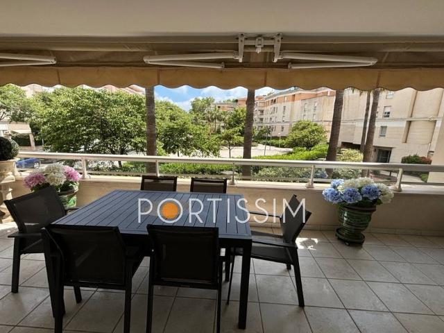 Appartement de prestige de 80 m2 en vente Cagnes sur Mer, France