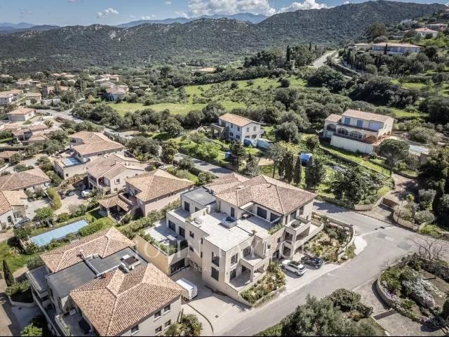 Appartement de prestige de 80 m2 en vente Monticello, France