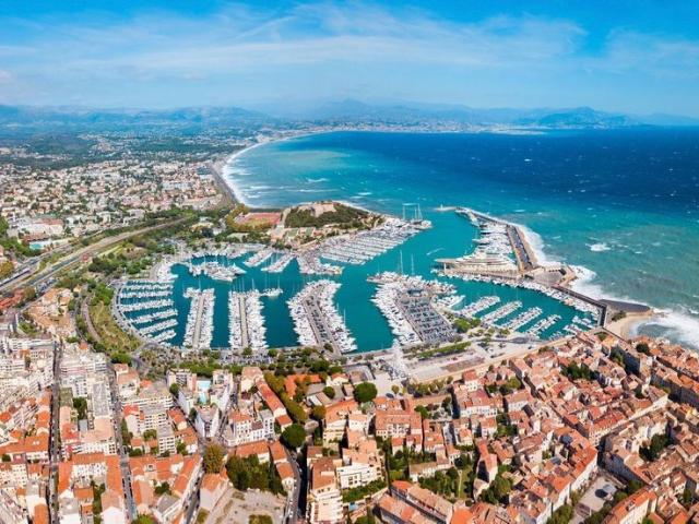 Appartement de prestige de 81 m2 en vente Antibes, Provence Alpes Côte d'Azur