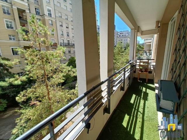 Appartement de prestige de 82 m2 en location Courbevoie, France